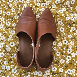 Universal Thread Wenda Cut- Out Bootie/ size 9